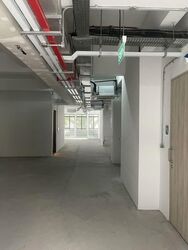 North Canal Road (D1), Retail #560108951